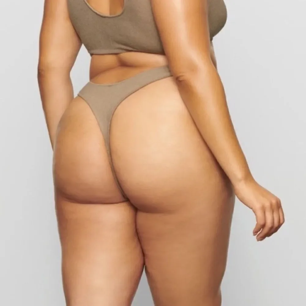 NWT SKIMS Scuba Sport Thong In Desert Bikini Swim Bottom